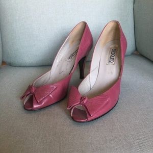 Bandolino Pink Leather Peep Toe Pumps size 6/7 N